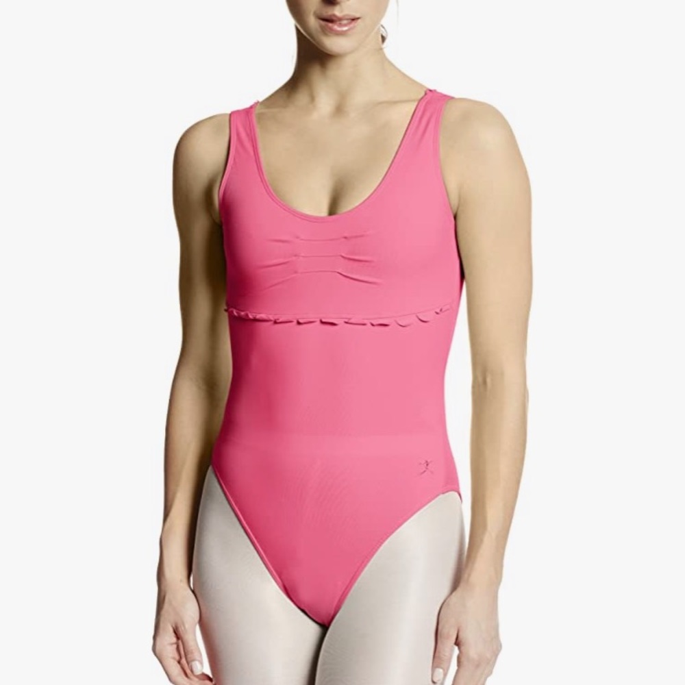 NWT Danskin Scallop Trim Leotard